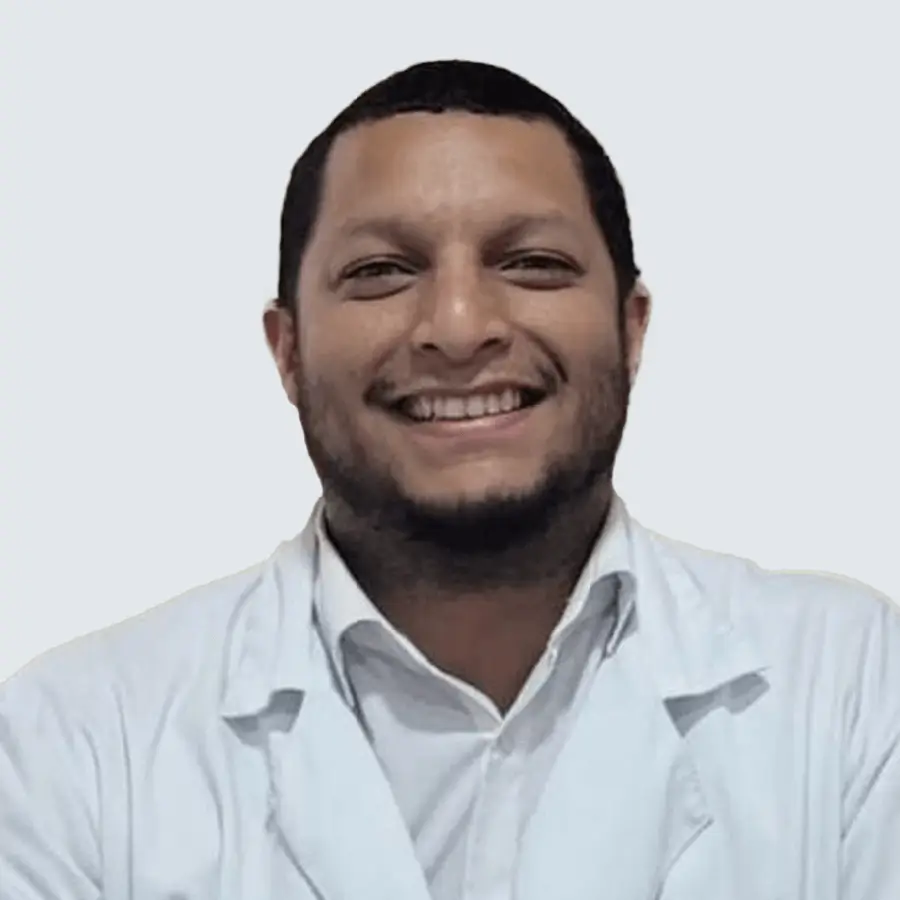 Dr. Nestor Bravo